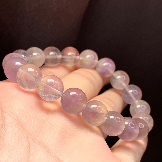 4.ミルキーパープルグラデーションフローライトブレスレット