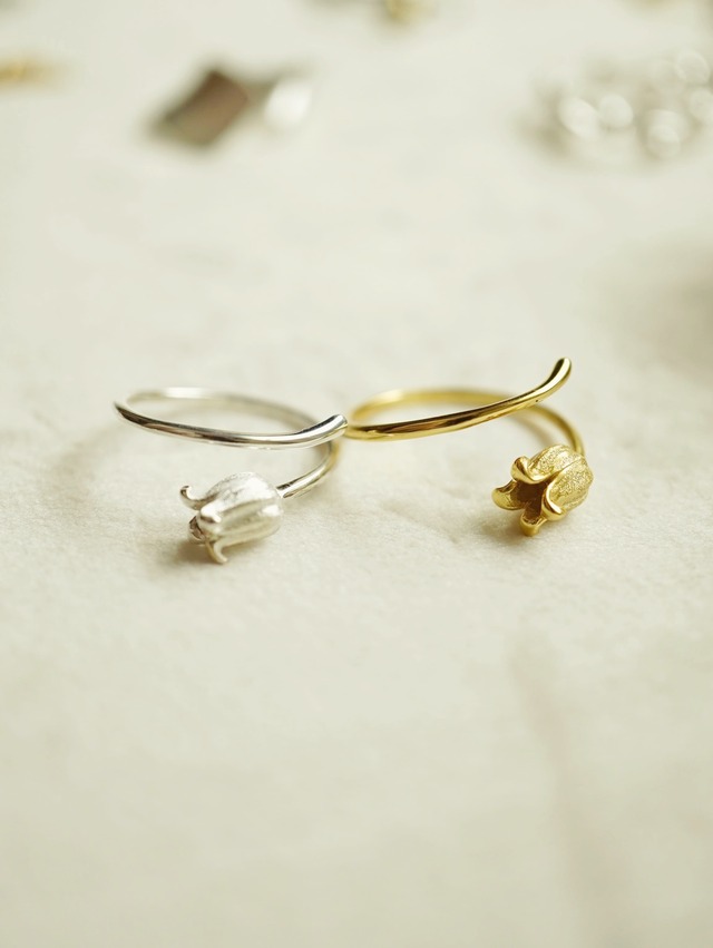 TULIP WRAP RING
