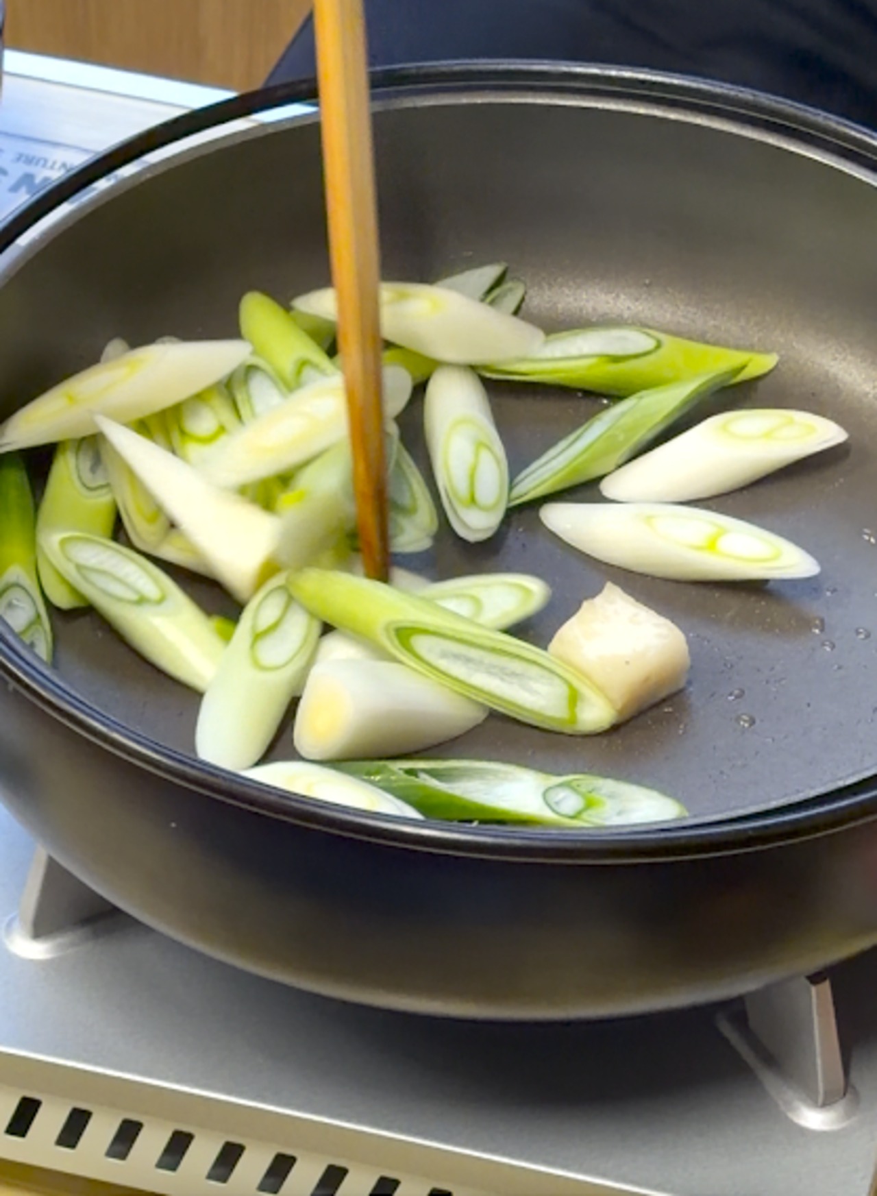 牛玄亭　和牛サーロインすき焼き（4人前）600ｇ