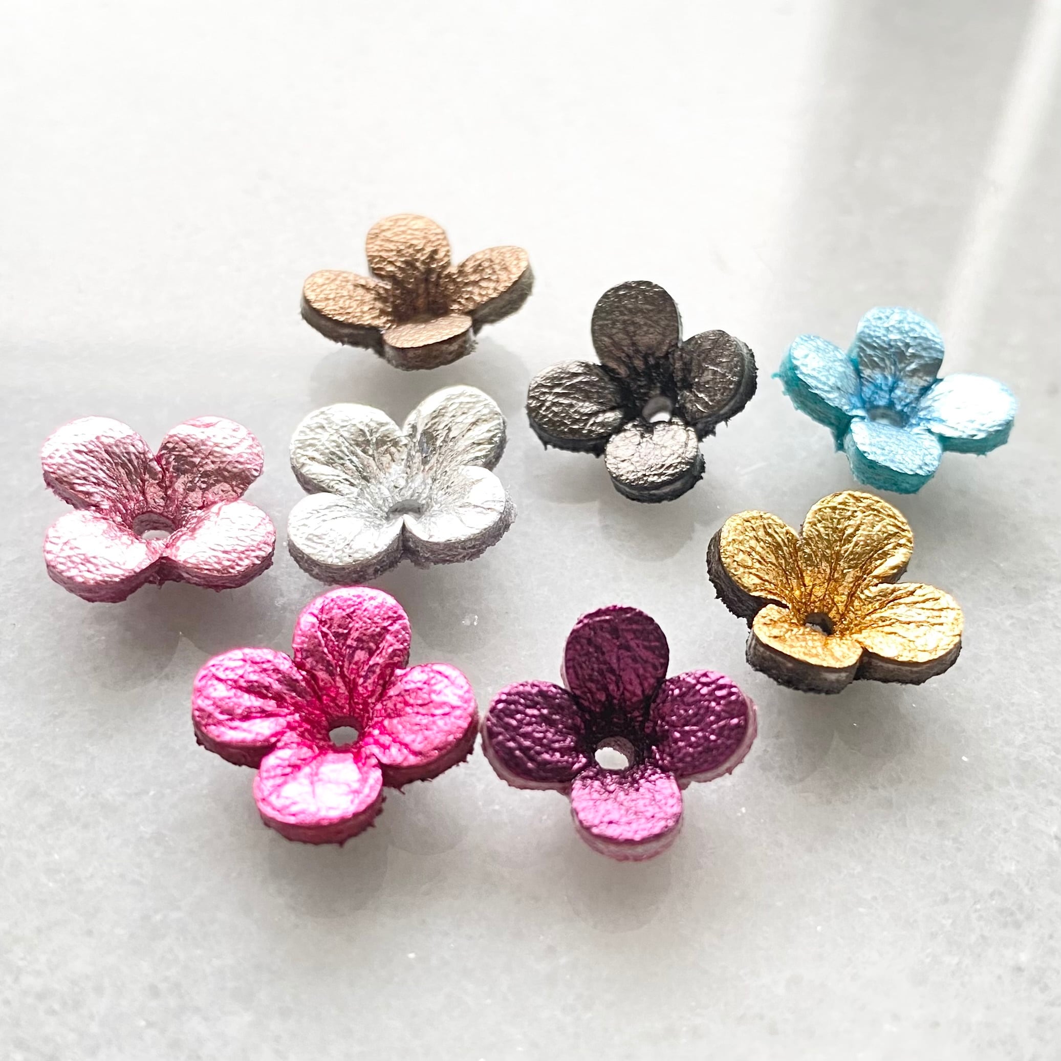 新型レザーフラワー】カメリアMサイズ(単色4個入) | Bougainvillea公式