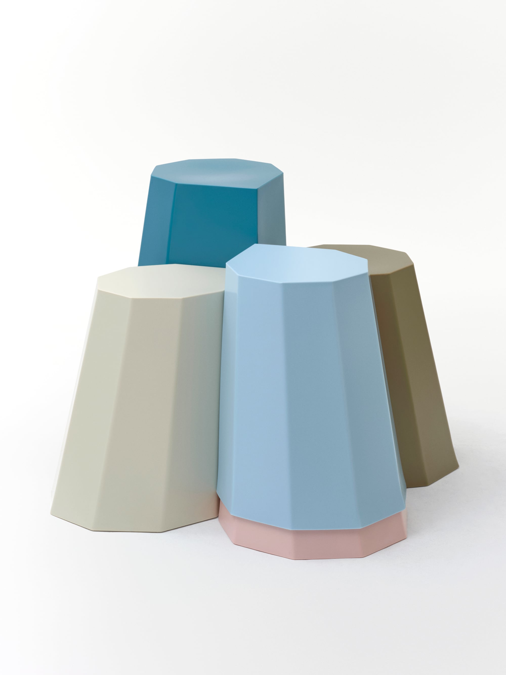 Martino Gamper / Arnold Circus Stool (Baby Pink) | niwatt