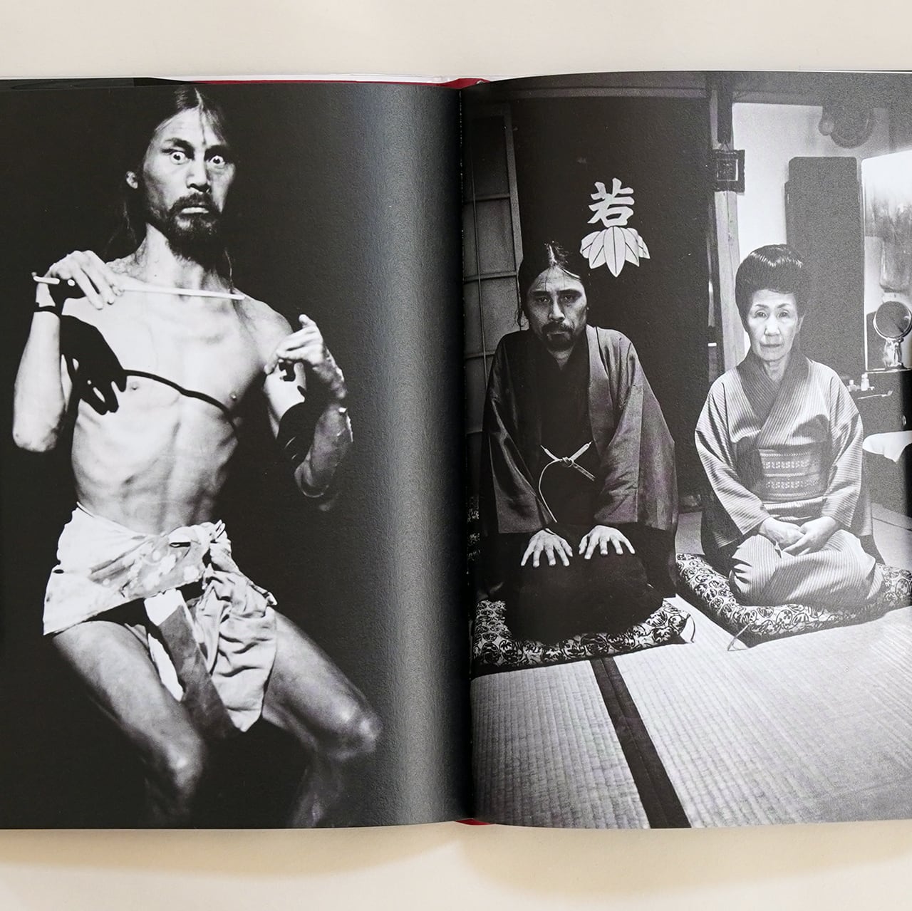 写真集] 土方巽 -肉体の舞踏誌- 森下隆・編著 | タイムカプセル