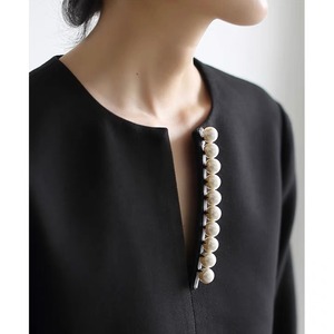 Pearl V-neck pullover　11088