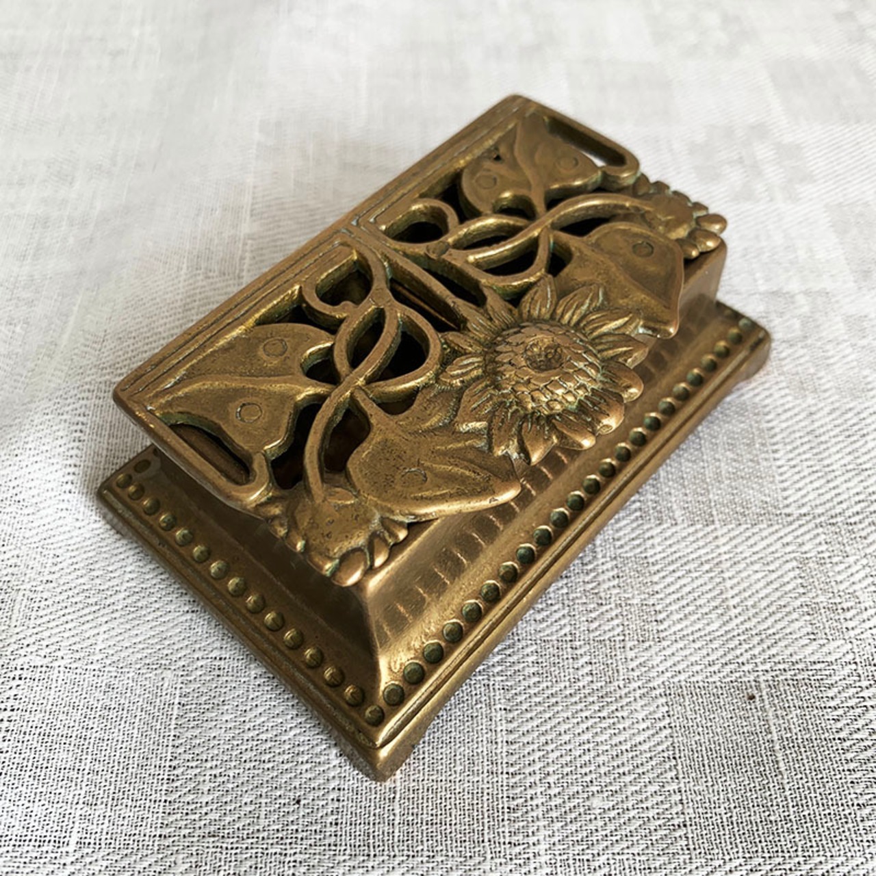 真鍮製切手入れ アールヌーボー　小物入れ　アクセサリー入れにも* 12otbo11