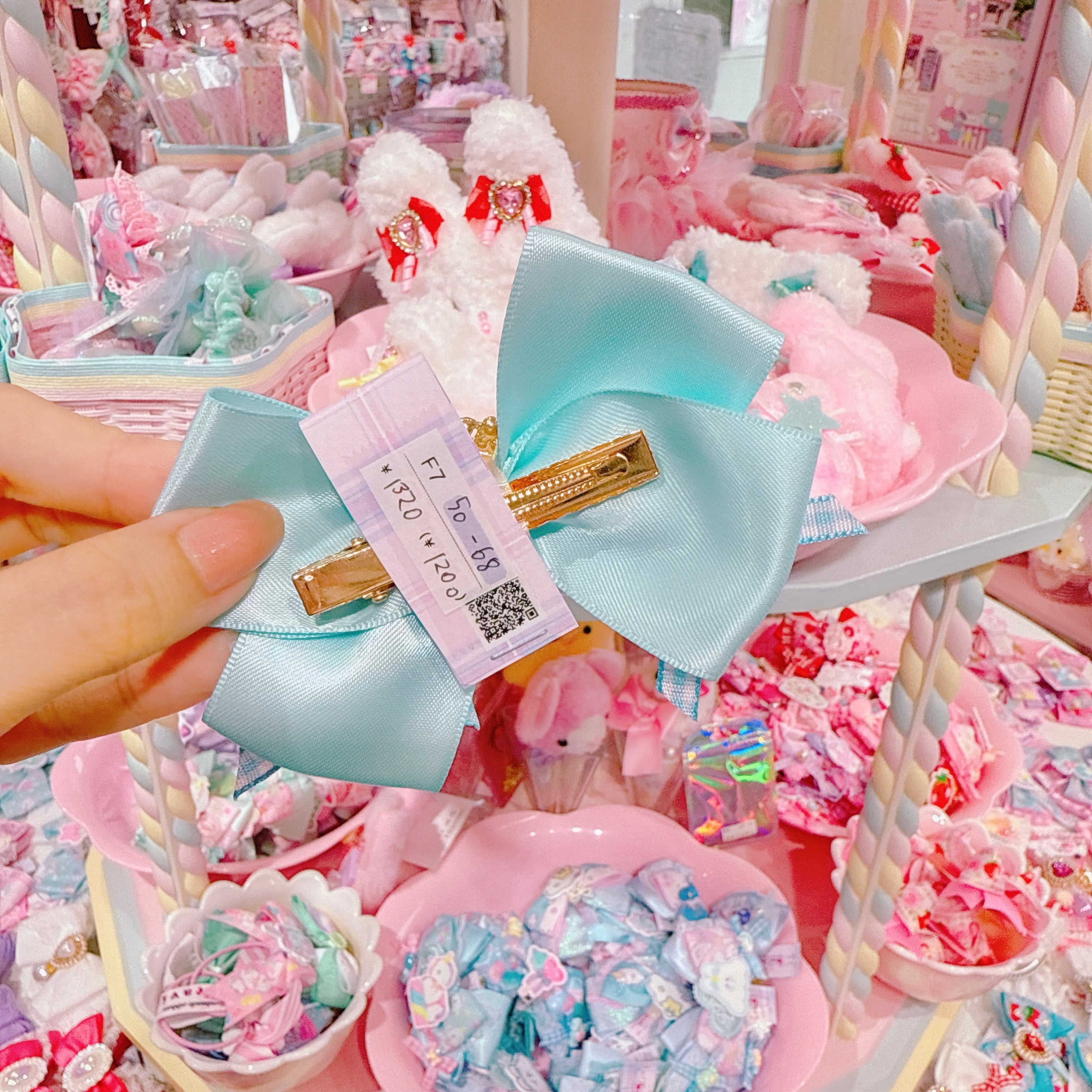 【F7】50-68ヘアクリップ