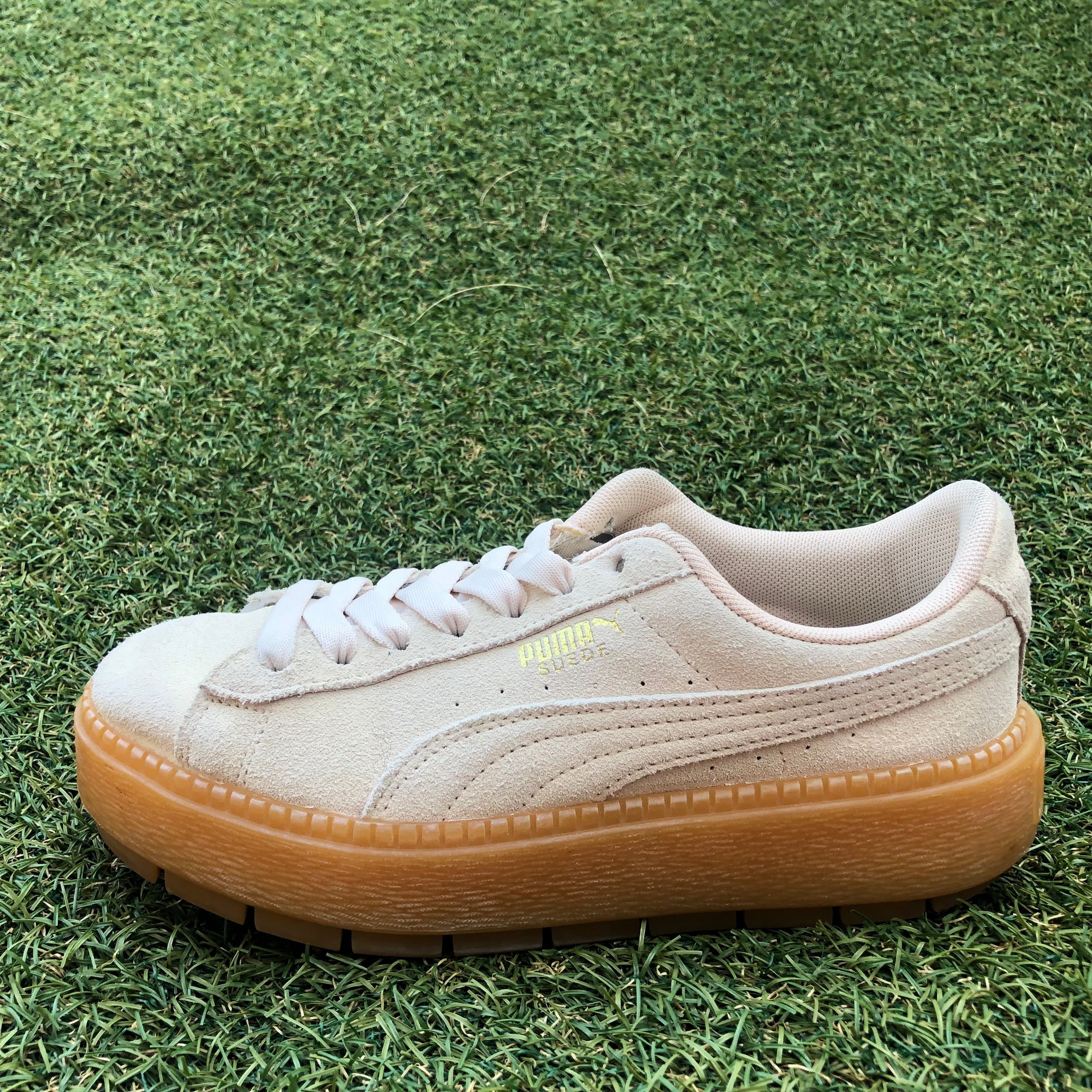 PUMA SUEDE PLATFORM TRACE プーマ スエードプラットフォーム トレース HW223
