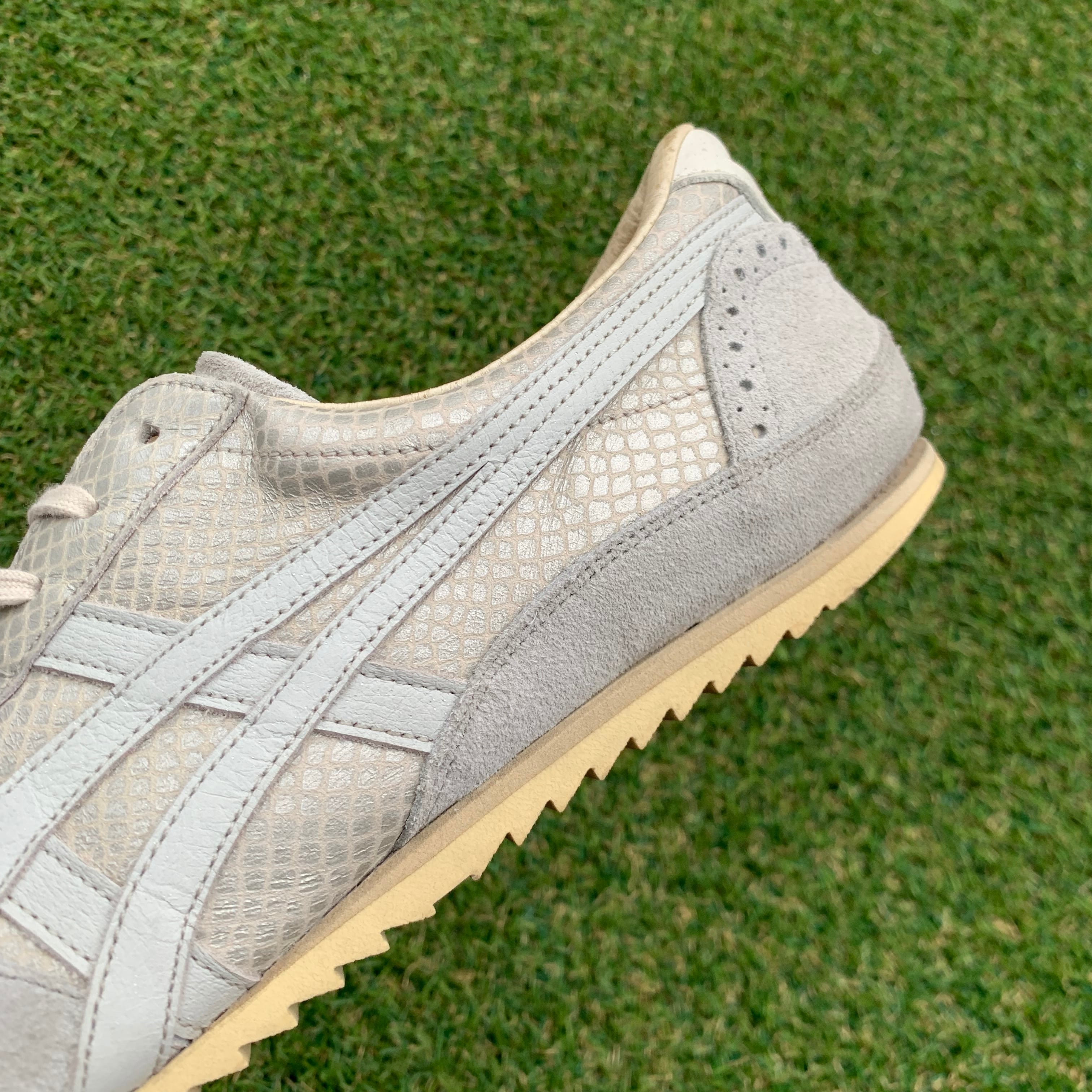 Onitsuka Tiger ULTIMATE TRAINER オニツカタイガー アルティメット