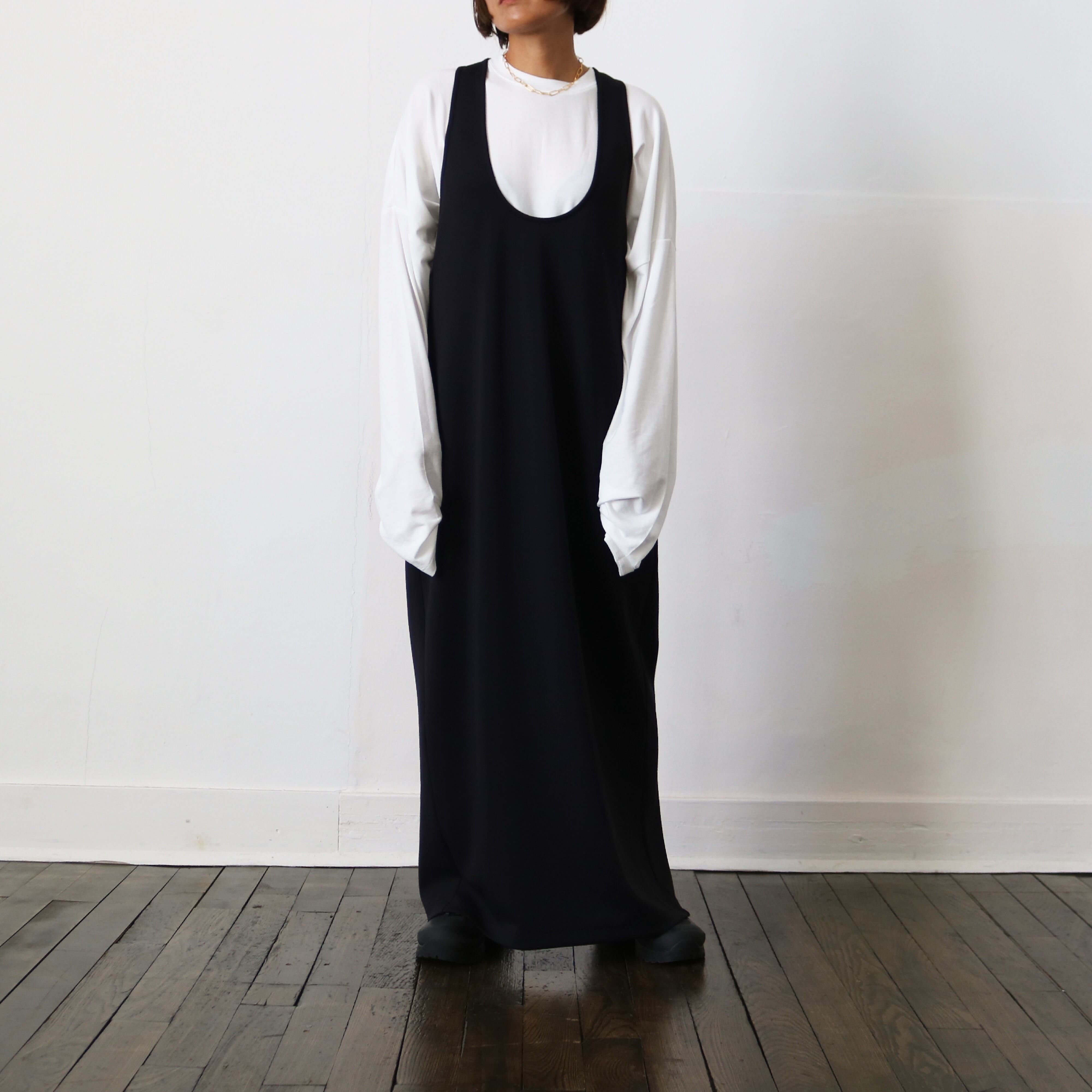 U-neck one-piece -made in Japan - | aéré 