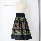 フラダンス 衣装 パウスカート ブラック系 カヒコ柄 ハワイアンプリント アロハ フラ ダンス レッスン 練習 シングル スカート フレア 軽やか 華やか かわいい おしゃれ 上品 大人っぽい ブラウン系 カーキ系 黒 茶 緑 フラダンス衣装 おしゃれスカート ダンス用スカート 黒系カヒコ柄 パーティー衣装 上品大人 フレアシルエット かわいいデザイン ハワイアンスカート レディーススカート