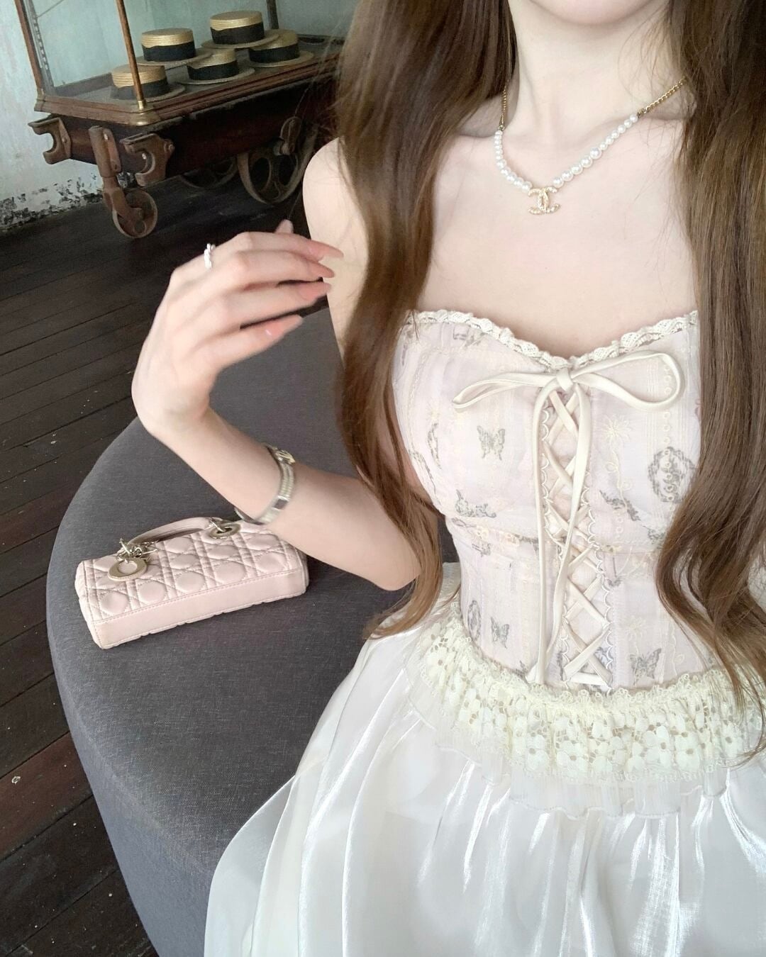 ロマンチックレースアップコルセットトップス 25W08470