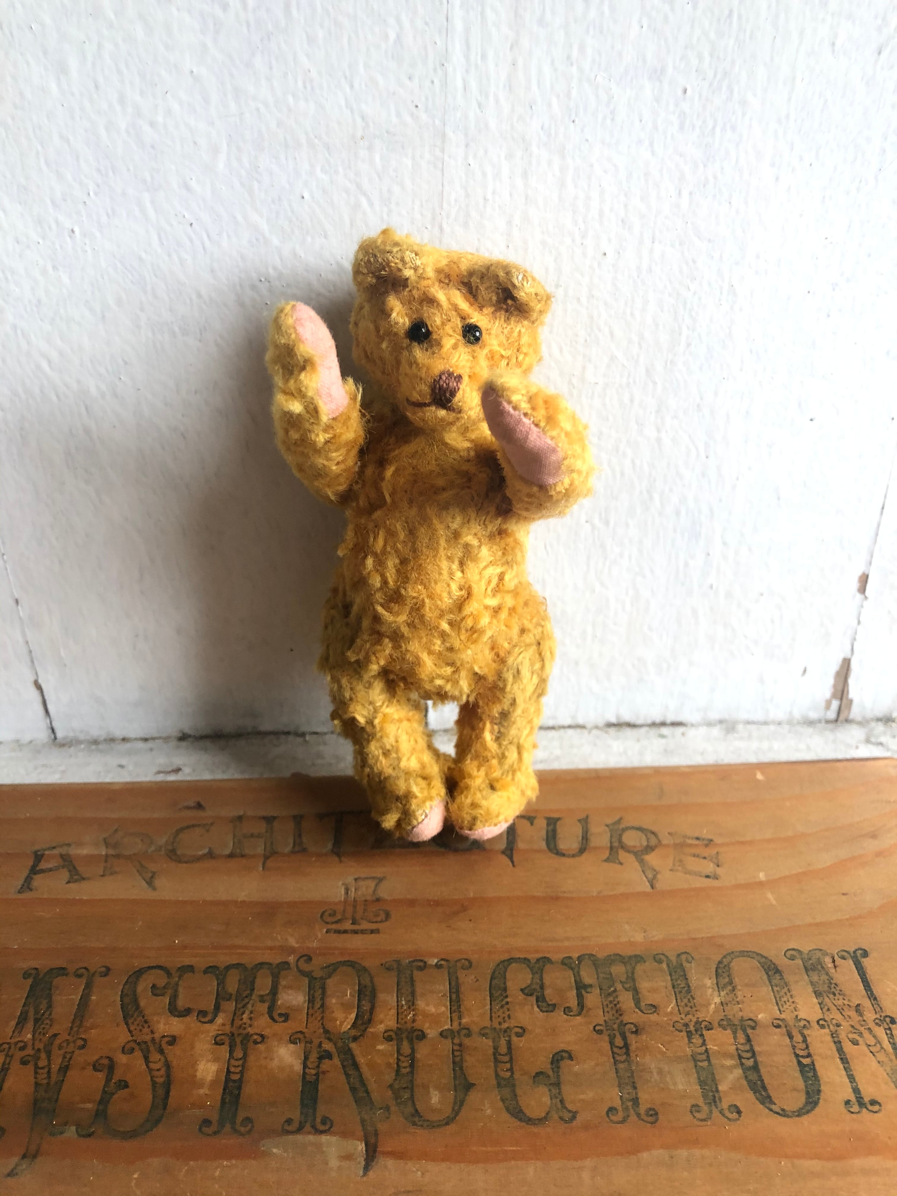 フランス　ヴィンテージ 箱　クマ　手描き　ブロカント フランス 小さなくま gold yellow | Brocante de La Cocotte