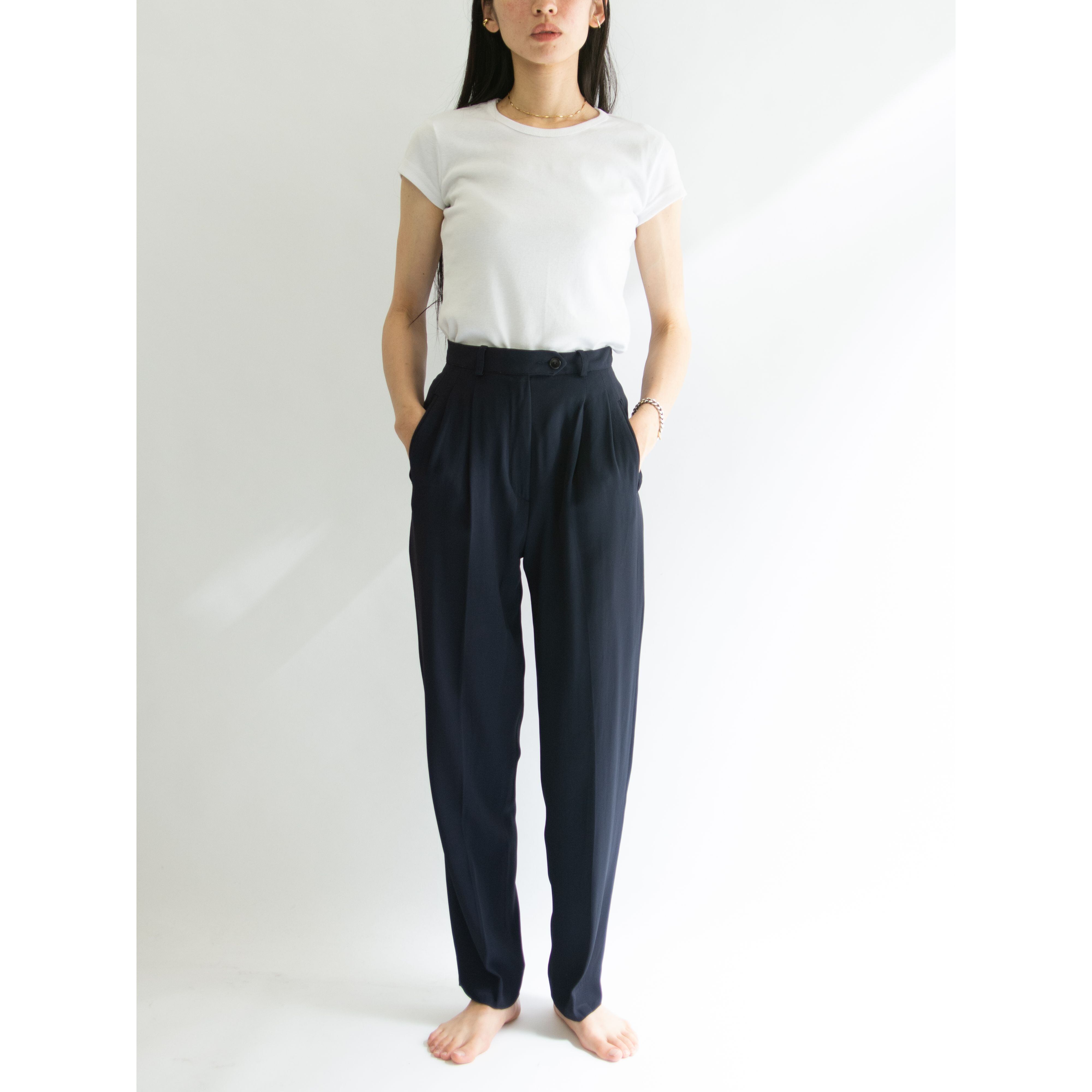 エンポリオアルマーニ ツータックスラックス イタリア製