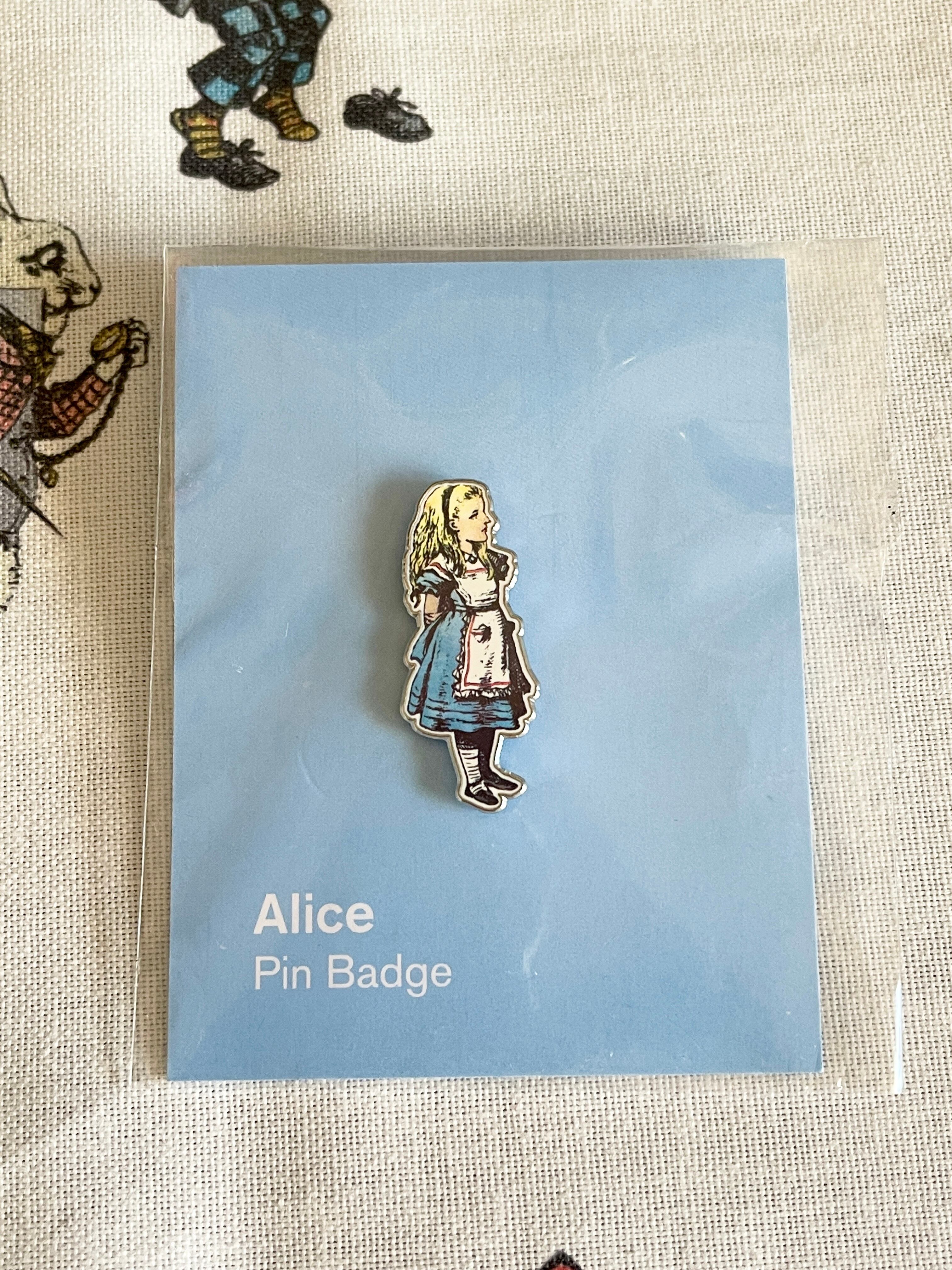 ◆アリス◆ 不思議の国のアリス ピンバッジ Alice in Wonderland イギリス製