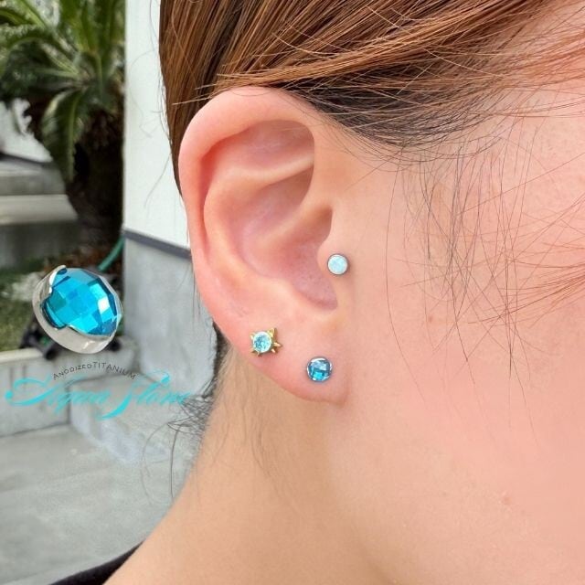 軟骨ピアス 18G 16G 14G スクエアカット アクアジルコニア インター