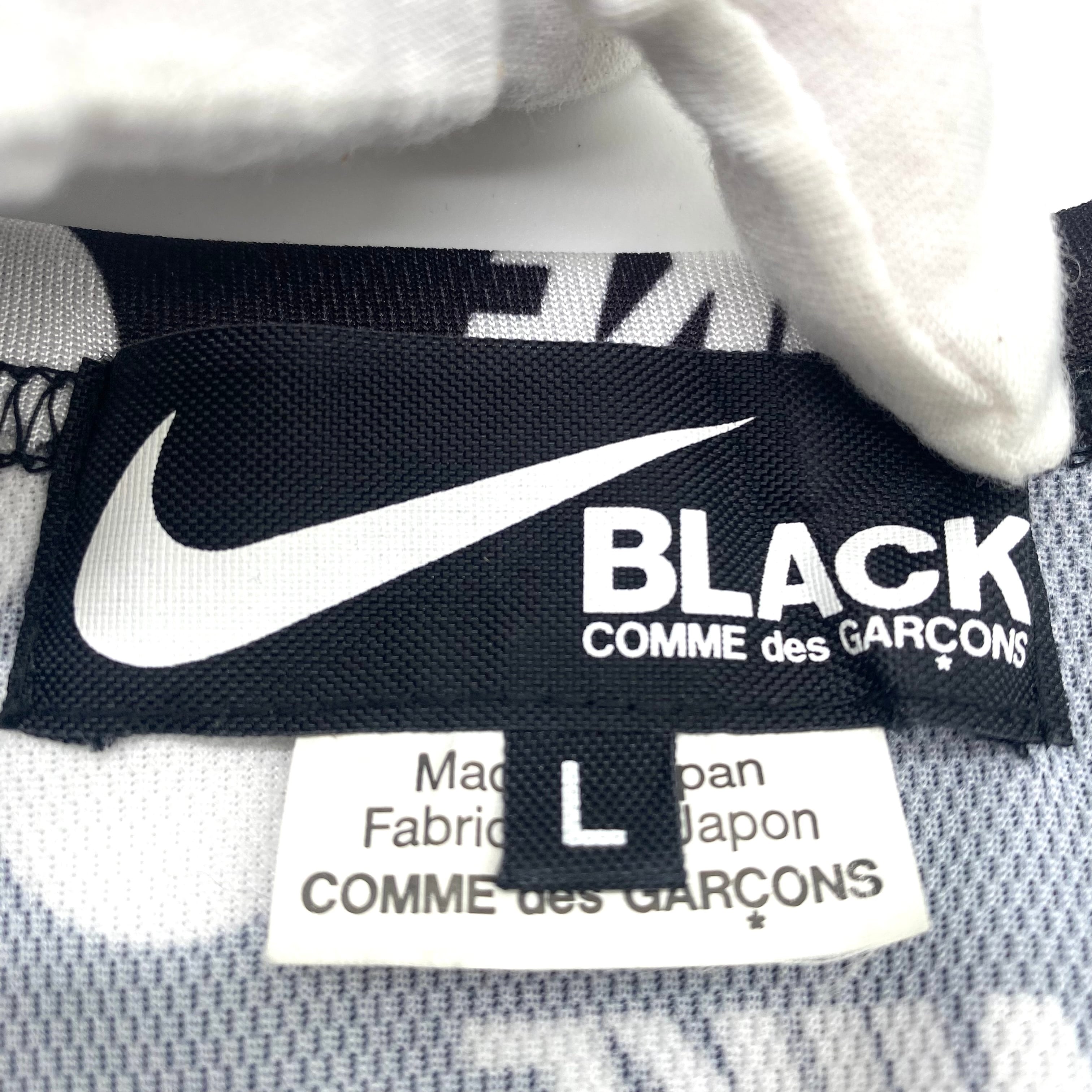 Comme des Garcons BLACK × Nike Long Sleeve t-Shirts Comme des Garcons BLACK × Nike Long Sleeve t-Shirts
