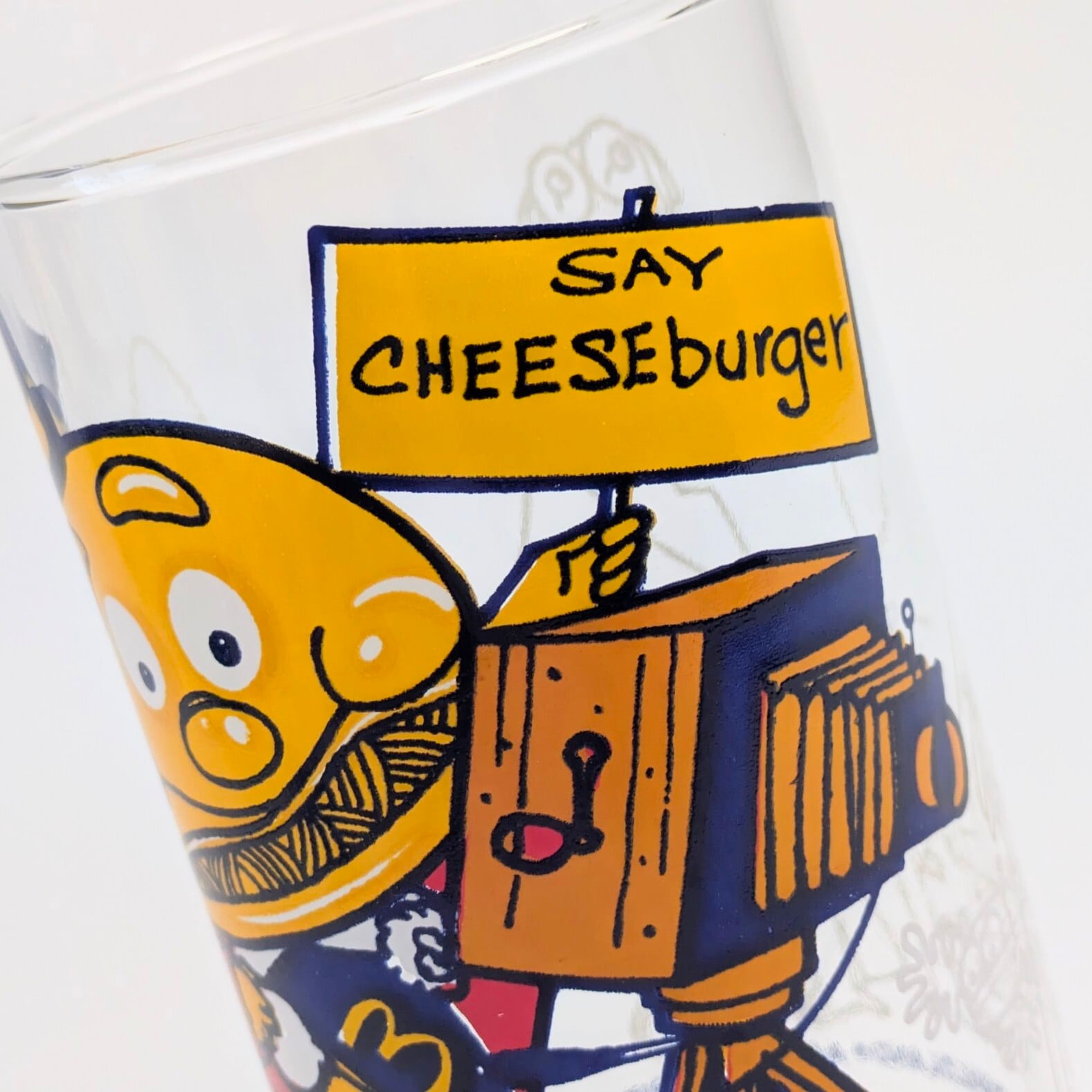☆ VINTAGE 1970☆【 McDonald's / マクドナルド 】 ロナルド マクドナルド コレクターシリーズ 『 メイヤーチーズマック 』/ グラス〚アメリカン雑貨 アメトイ〛