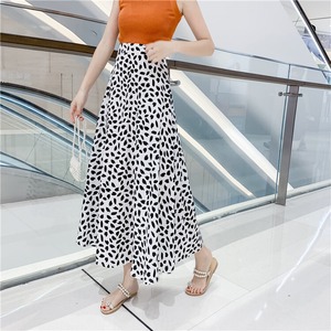 レオパードスカート レディース 送料無料 3色 スカート ボトムス ロングスカート フレアスカート ヒョウ柄 レオパード 豹柄 ひざ下 ミモレ ロング丈 フレア ハイウエスト 大人可愛い きれいめ 上品 レトロ 大人女子 こなれ感 キュート ガーリー エレガント とろみ 白 ホワイト 黒 ブラック ヒョウ柄 レオパード プリント インスタ映え 春夏 秋冬 大人 かわいい おしゃれ 普段使い デイリー お呼ばれ お出かけ デート オフィス 通勤 通学 旅行 パーティー 二次会 トレンド