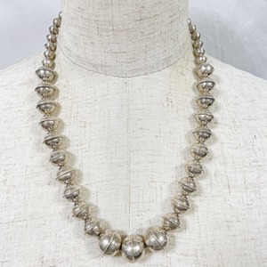 Vintage Southwestern Sterling Navajo Pearl Bench Beads Necklace
