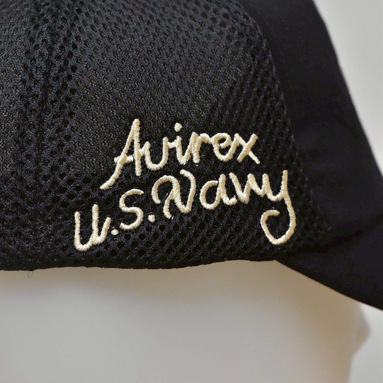 AVIREX / アヴィレックス　 Bumble bees (ブラック)5panel mesh cap【gifthat別注】
