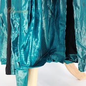 ベリーダンス オリエンタル 衣装 上下セット グリーン系 トップス スカート アーム アーム飾り ラインストーン フリンジ 星 キラキラ 緑 かわいい 光沢 スリット 豪華 装飾 華やか 鮮やか ダンス衣装 イベント ステージ 腕飾り