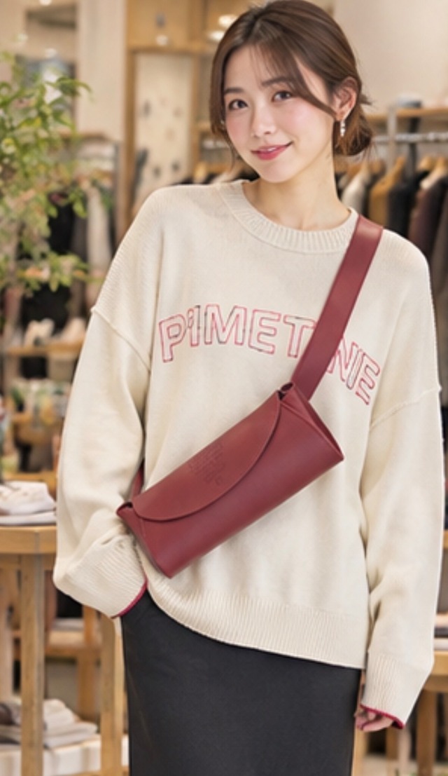 ayane アヤン　ステッチ刺繍ボンディングプルオーバー　856733