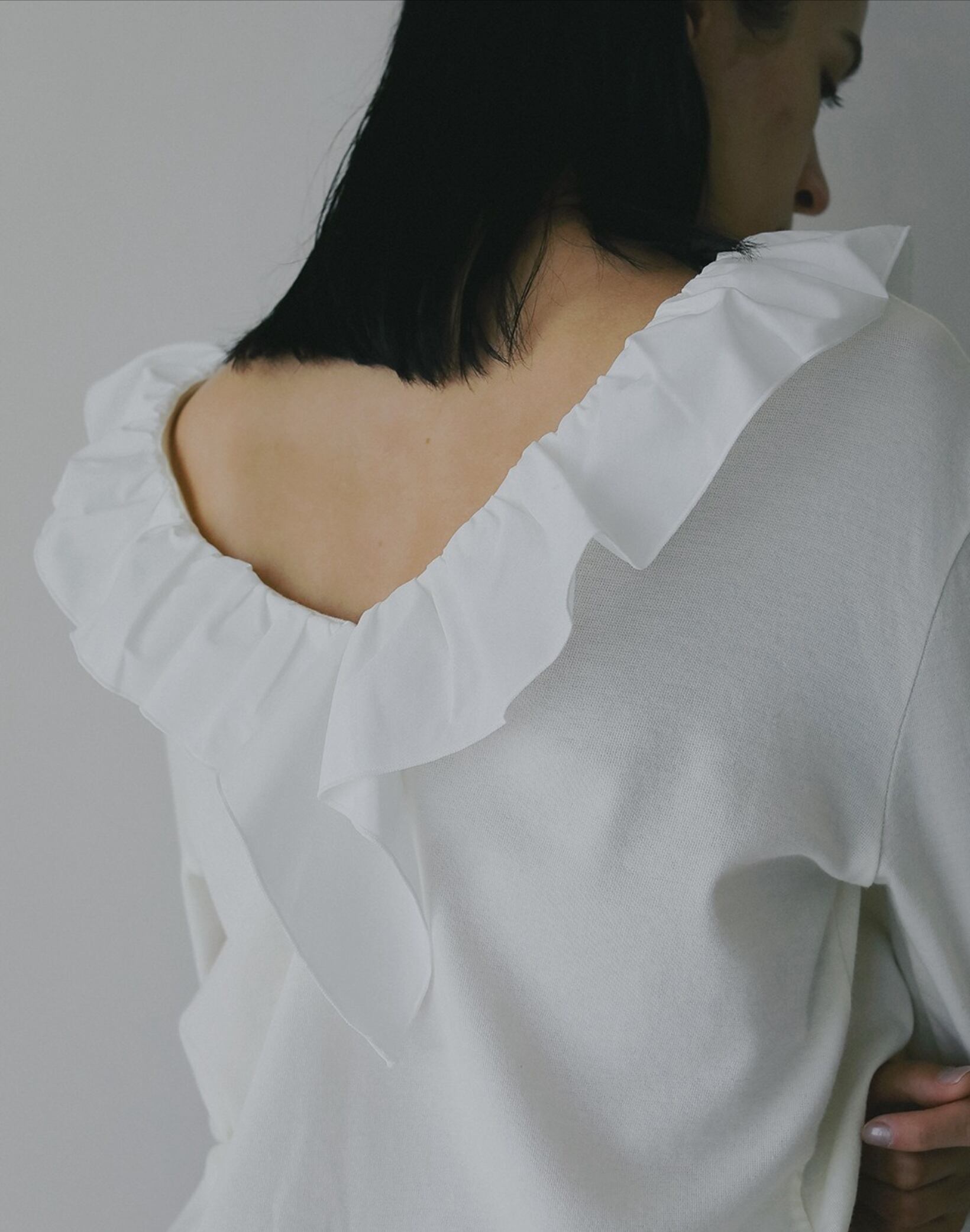 MANOF 2WAY FRILL NECK CUT TOPS | FLICKA ASHIYA