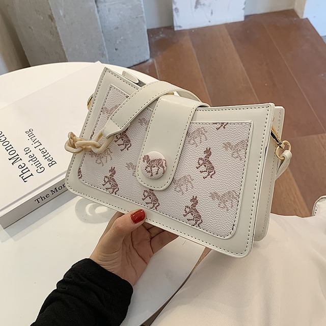 ワンショルダーアンダーアームスモールバッグウィメンズバッグ2020人気のトレンディなオールマッチメッセンジャーバッグネットレッドハンドバッグ 手作りハンドバック58889537879