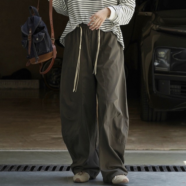 デザインコードバルーンイージーパンツ　A01685