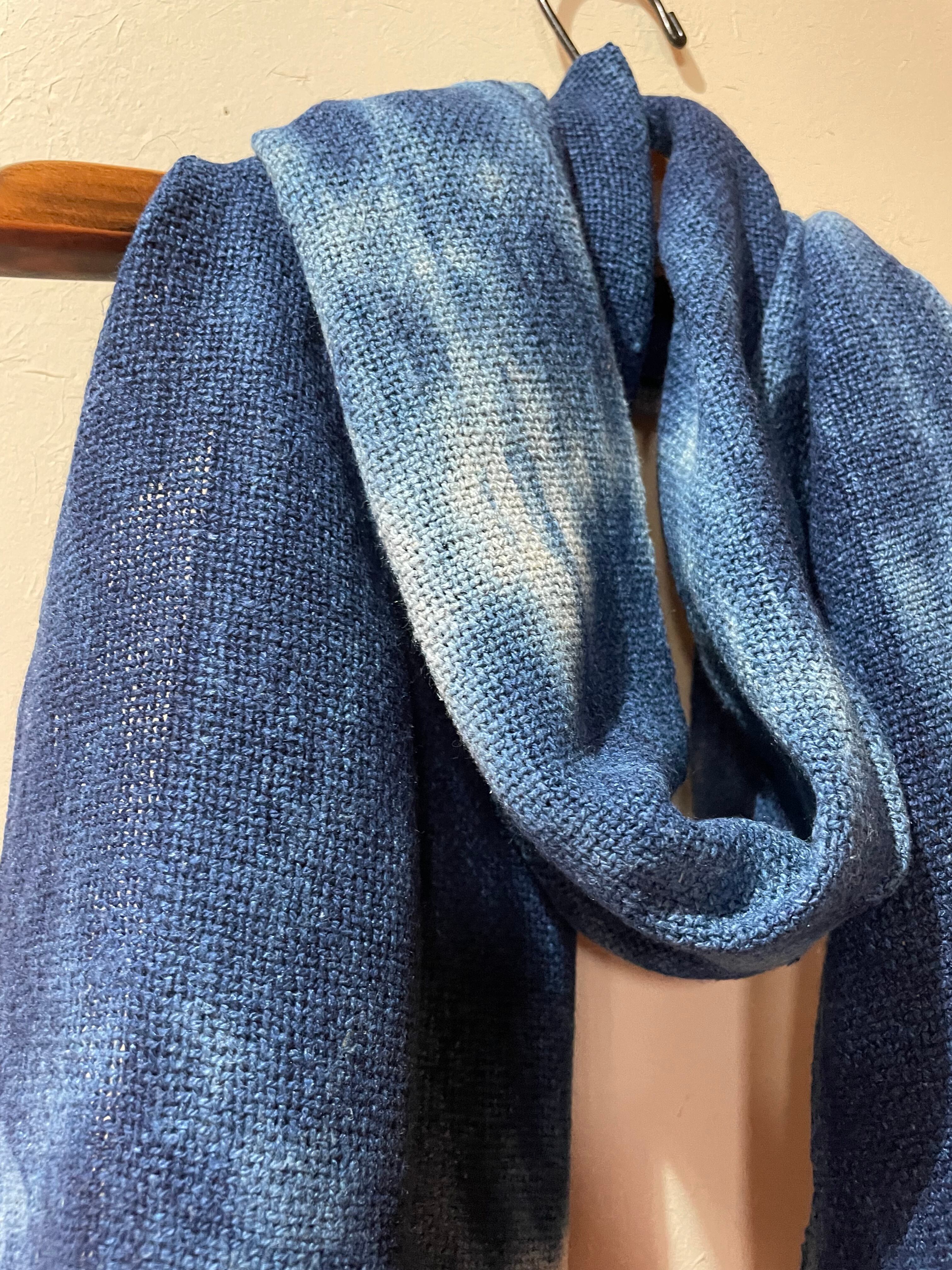 藍染 手織りヘンプストール ねじり染 麻100% くびまき | 糸の心