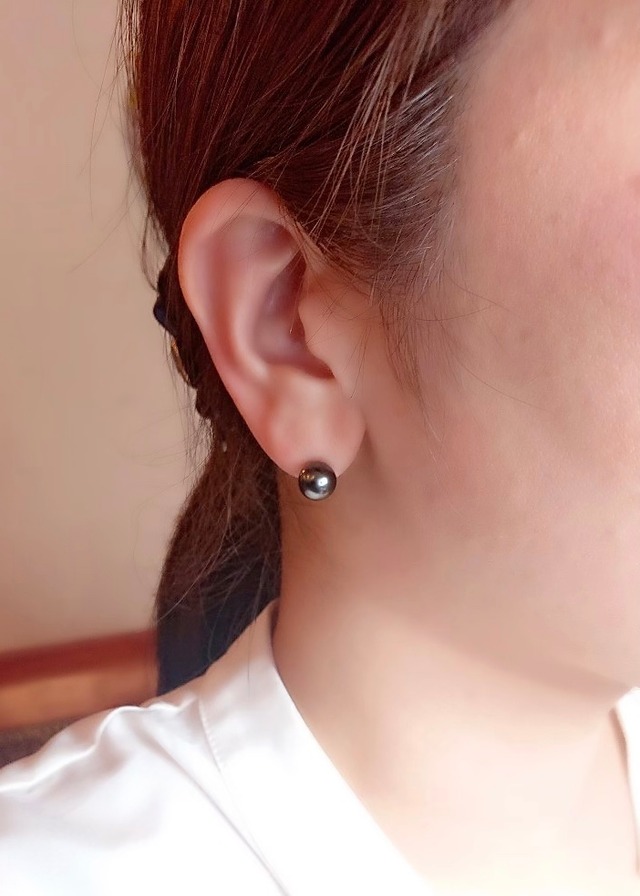 K18 WG 8.3mmタヒチパールピアス○ | 株式会社Jewelry伊藤 