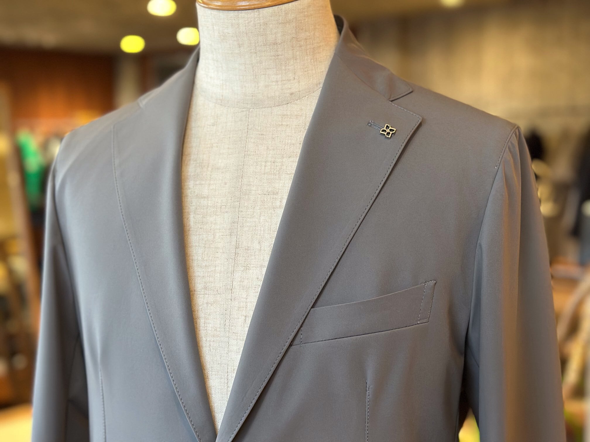 TAGLIATORE / A-DAKAR 2Bナイロンストレッチセットアップスーツ