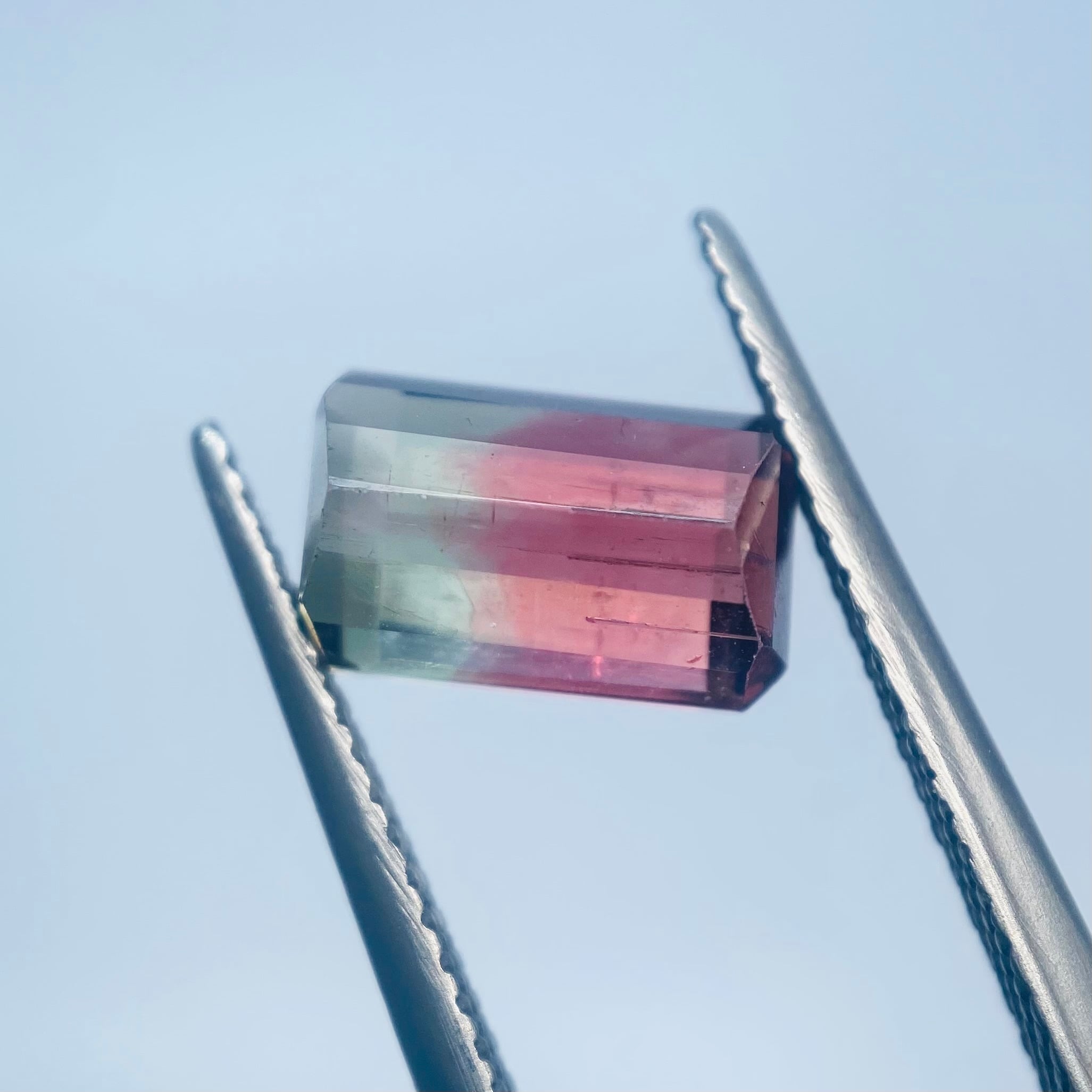 日本画赤富士のようなバイカラートルマリン