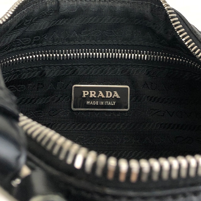 PRADA プラダ ショルダーバッグ ブラック トライアングルロゴ ナイロン セミショルダー vintage ヴィンテージ オールド prm6ap