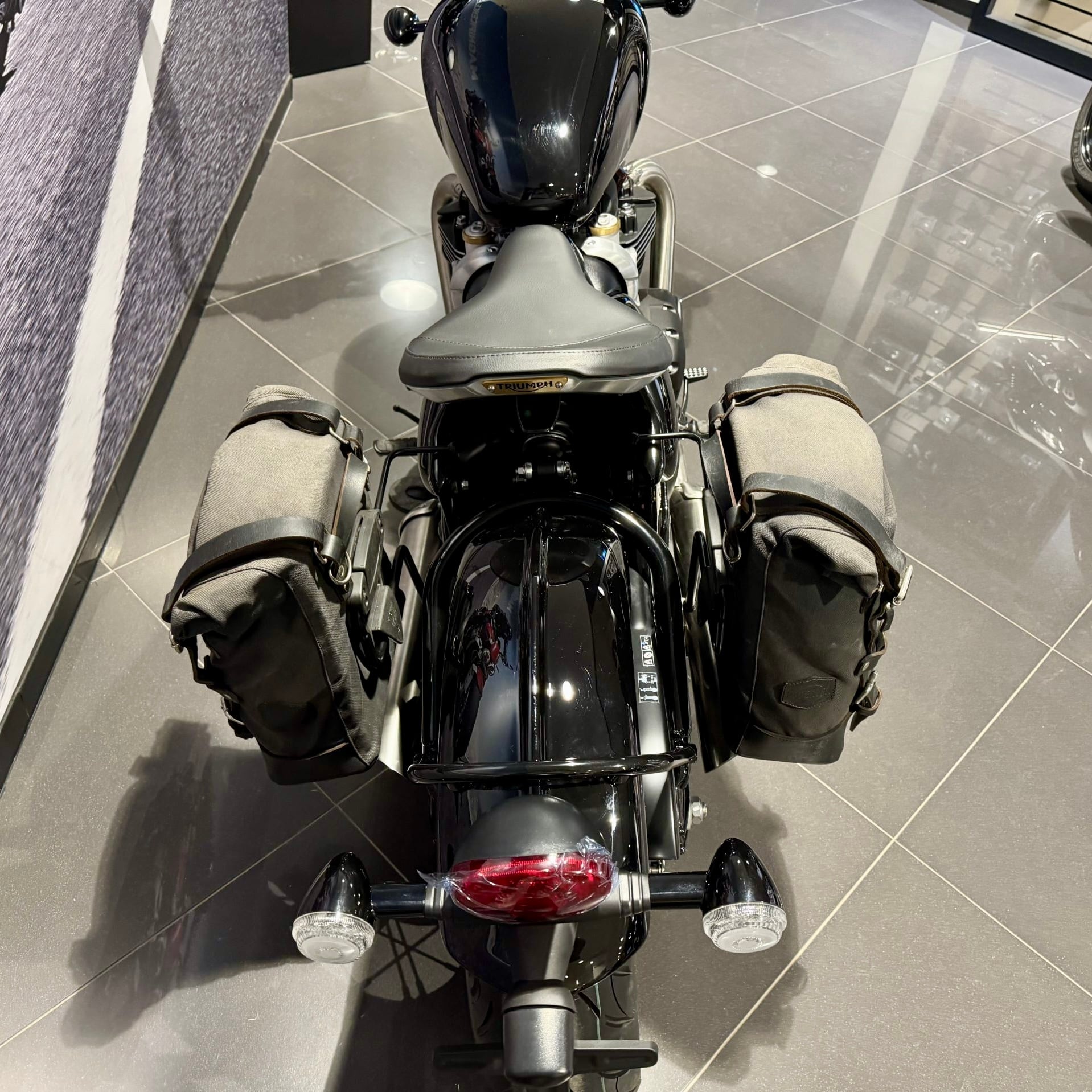 TRIUMPH ボンネビル ボバー 用ブラケット 左右セット Klickfix対応