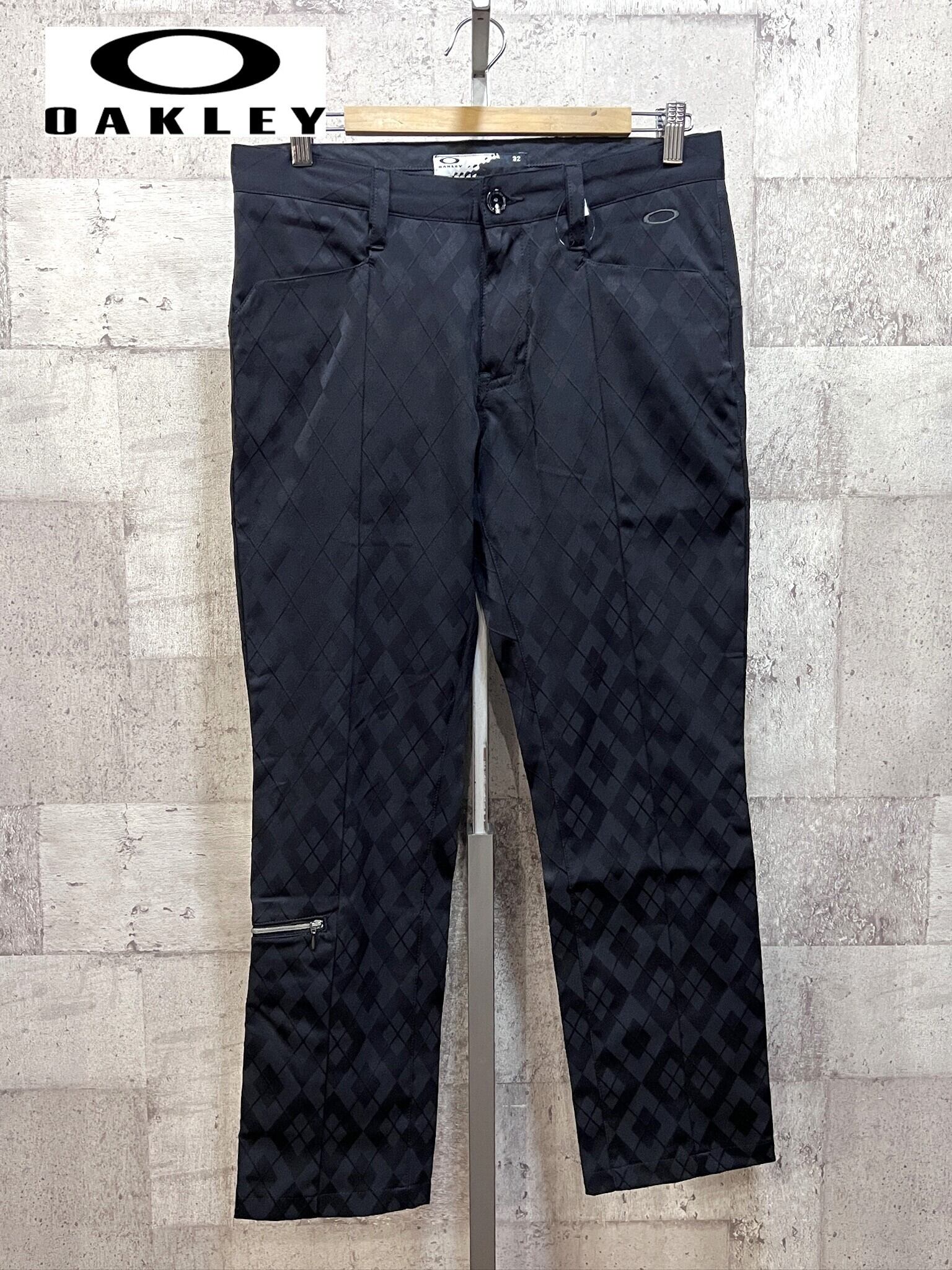 美品　OAKLEY　SKULLオークリースカル　ロングパンツ　ジャージ　ゴルフ OAKLEYスカル ホワイトパンツ オークリー OAKLEY メンズ ゴルフ ロング