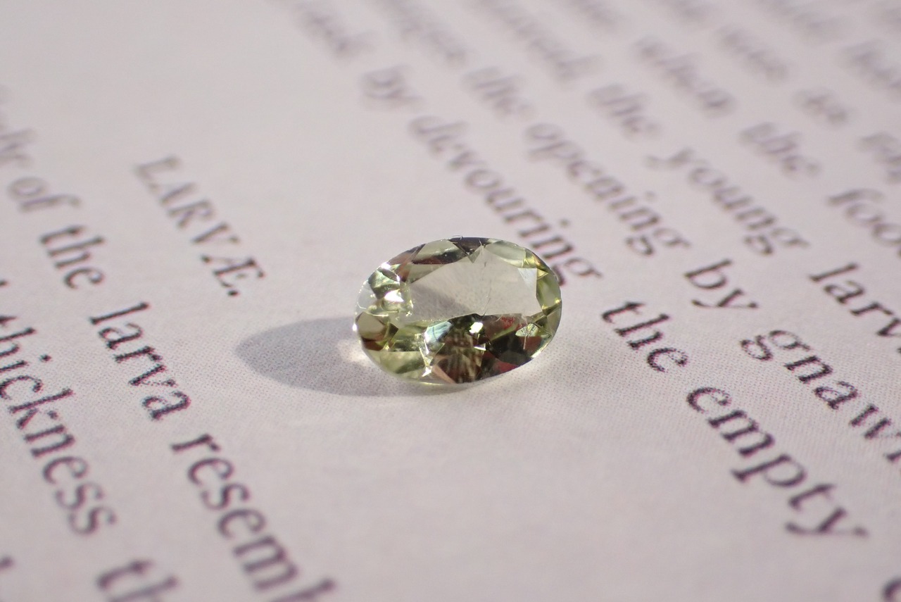 グリーントルマリン　0.41ct　[C12-607]