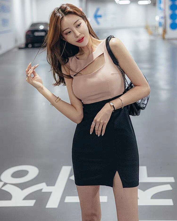 バストオープン切替タイトワンピース Dahlia