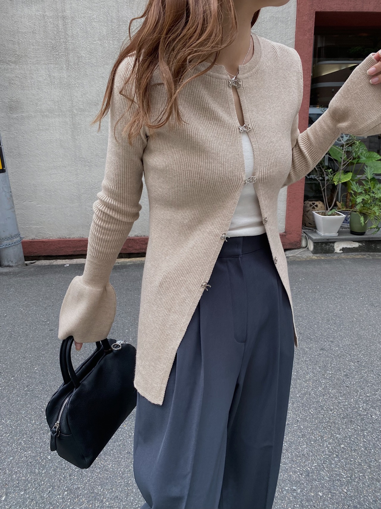 solid flare cuffs hook lib knit