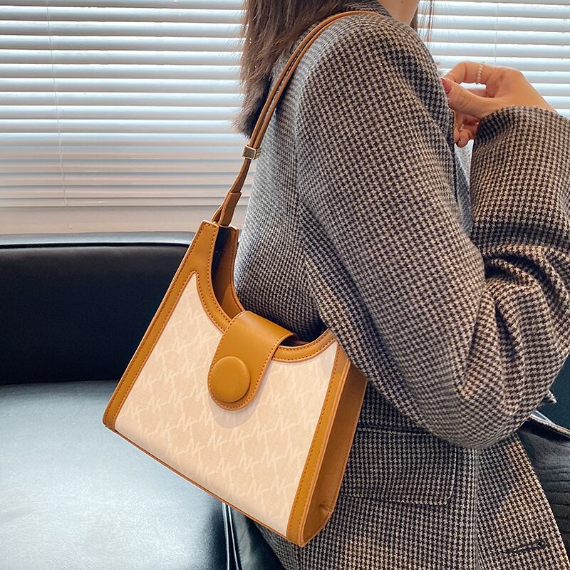 レッドオータム 秋物 メッセンジャーバッグ Tiancai_Wing_Bag58806289777