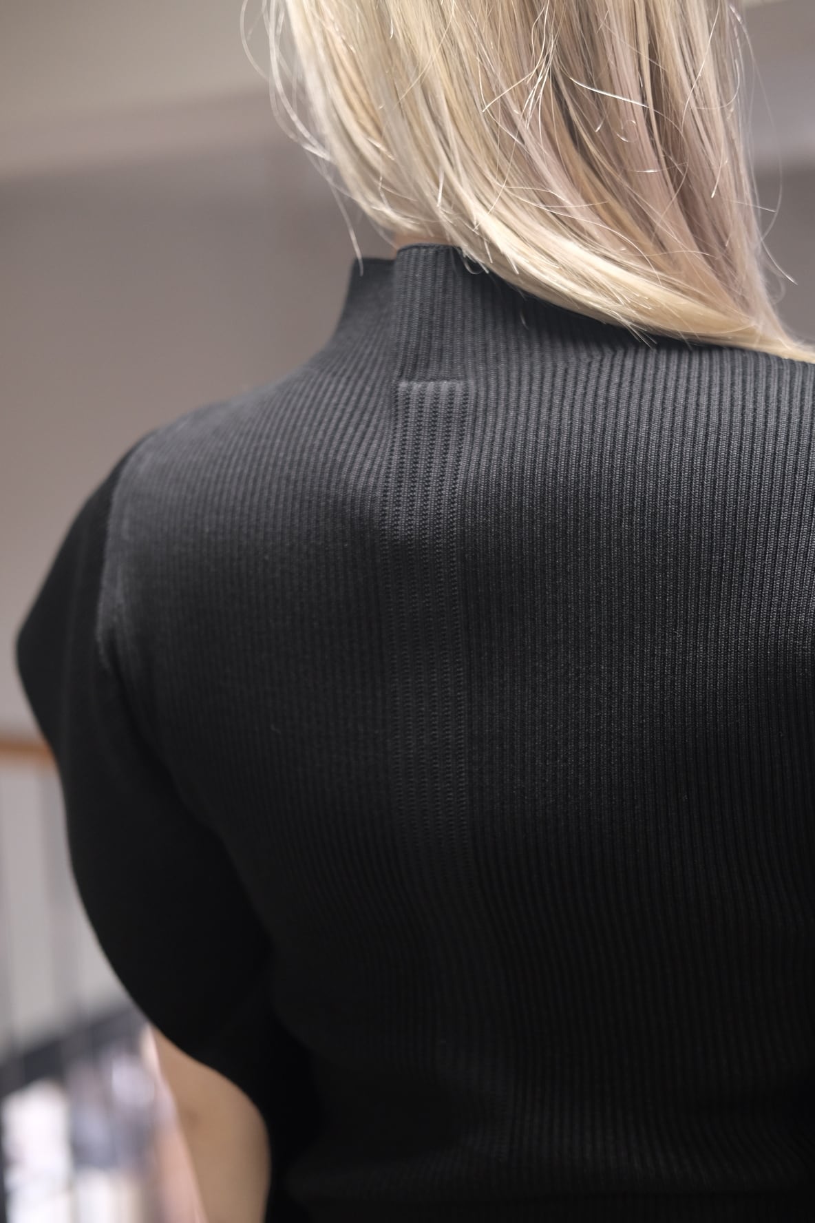 CFCL】PORTRAIT CREASE TOP -BLACK- | loop
