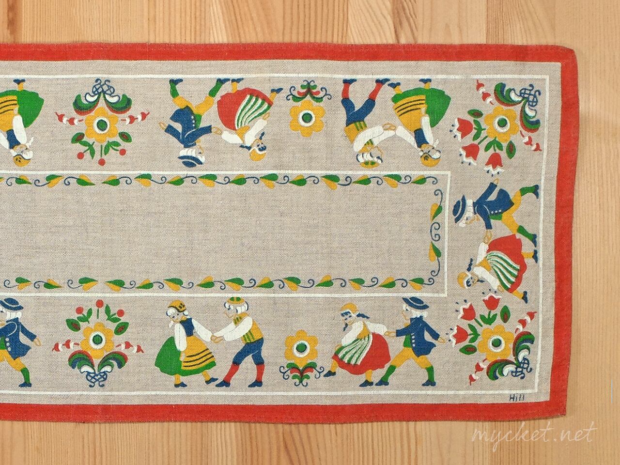 スウェーデン「Hill」プリントクロス(ヴィンテージ/Sweden/テーブルセンター)