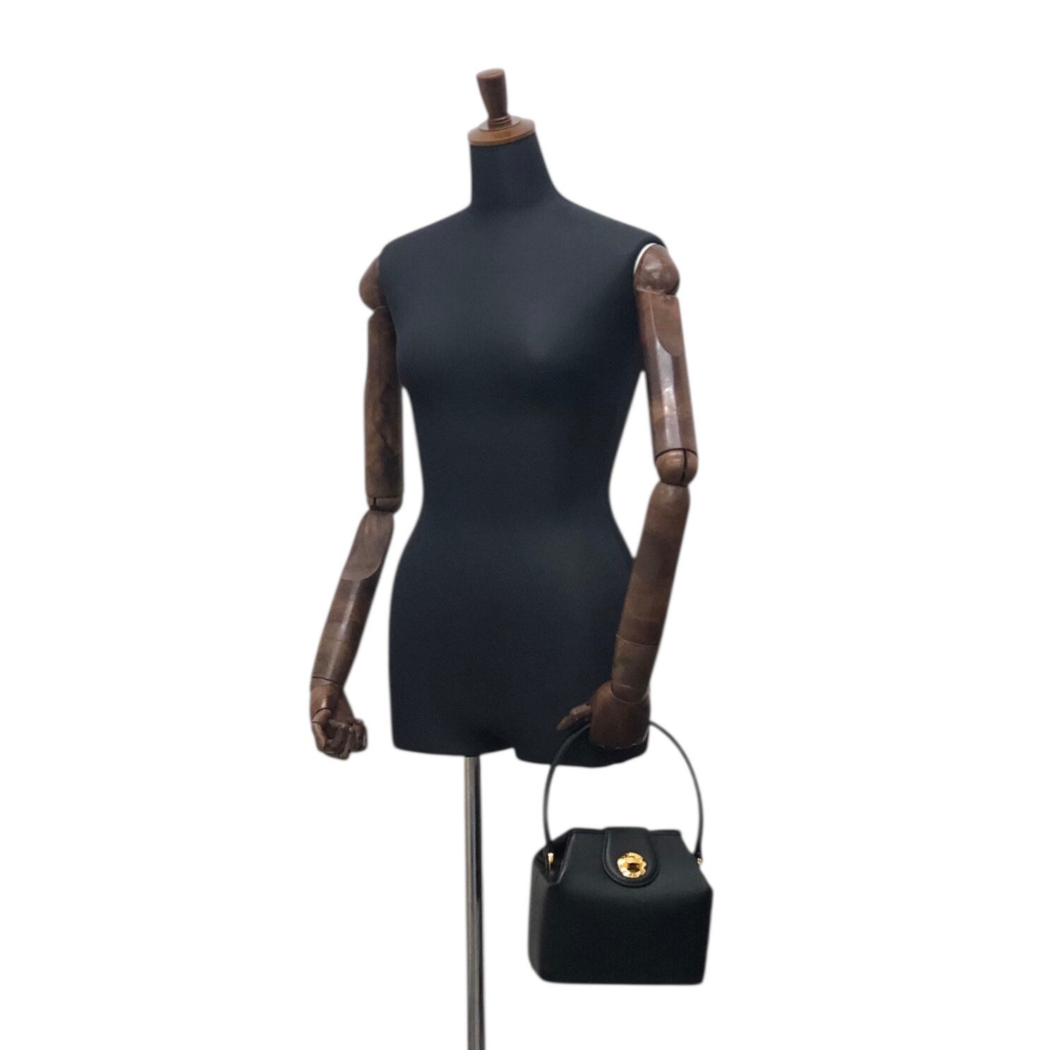 GIVENCHY ジバンシィ ハンドバッグ ブラック ターンロック レザー