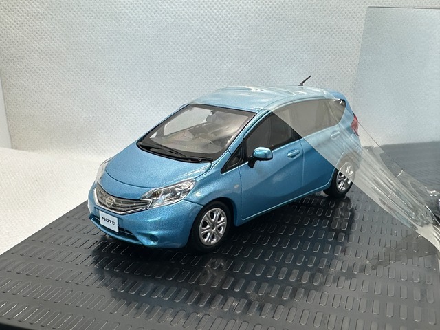 【ディーラー特注】 1/43 日産 ノートE12(ライトブルー)買取品