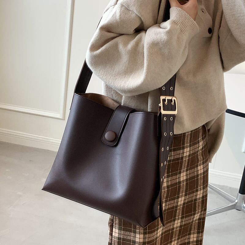 スタンダードオータム レトロ 秋物 メッセンジャーバッグ Tiancai_Wing_Bag64651003808