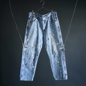 loose silhouette paint processing design ice-blue denim pants