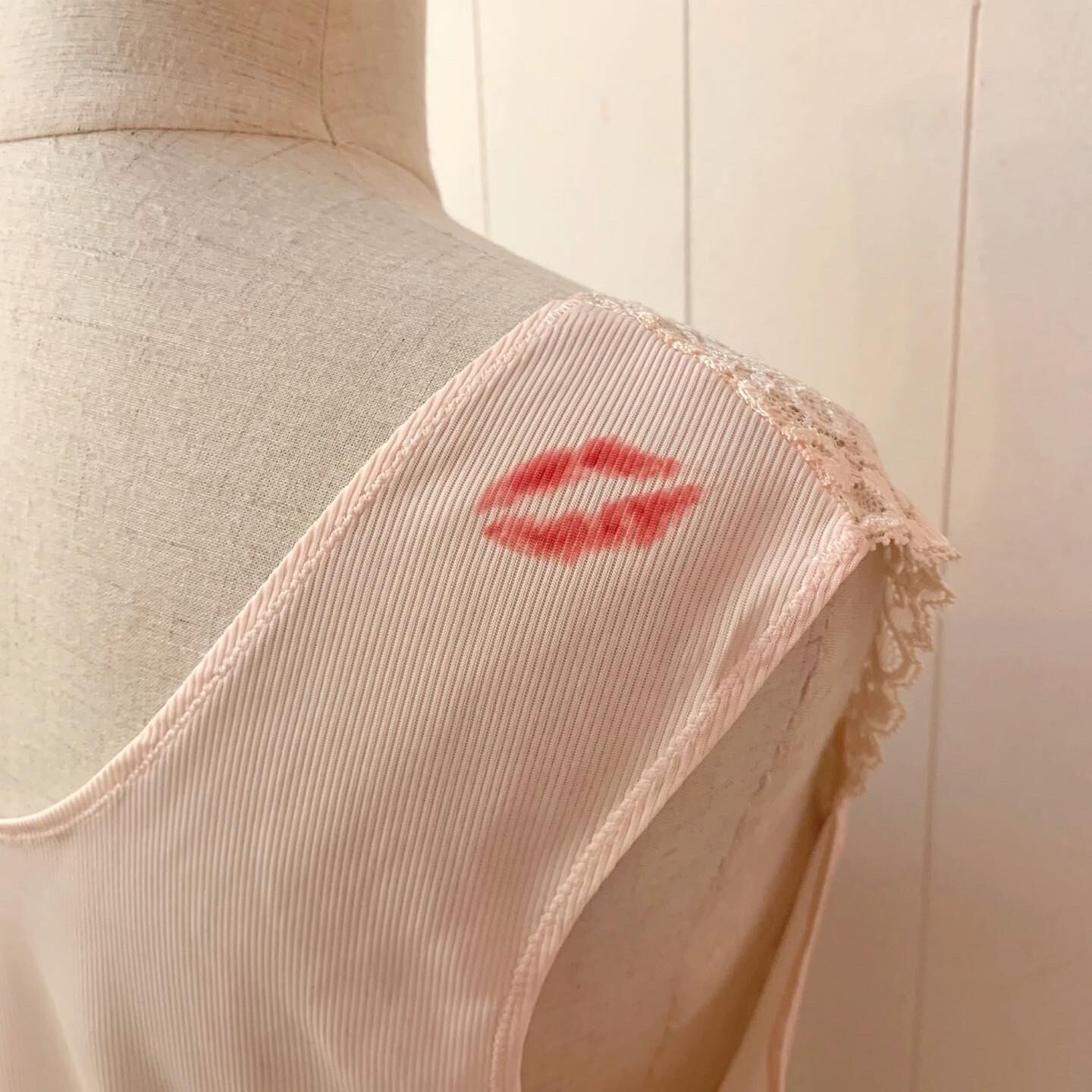 remake : piece of orange hives camisole