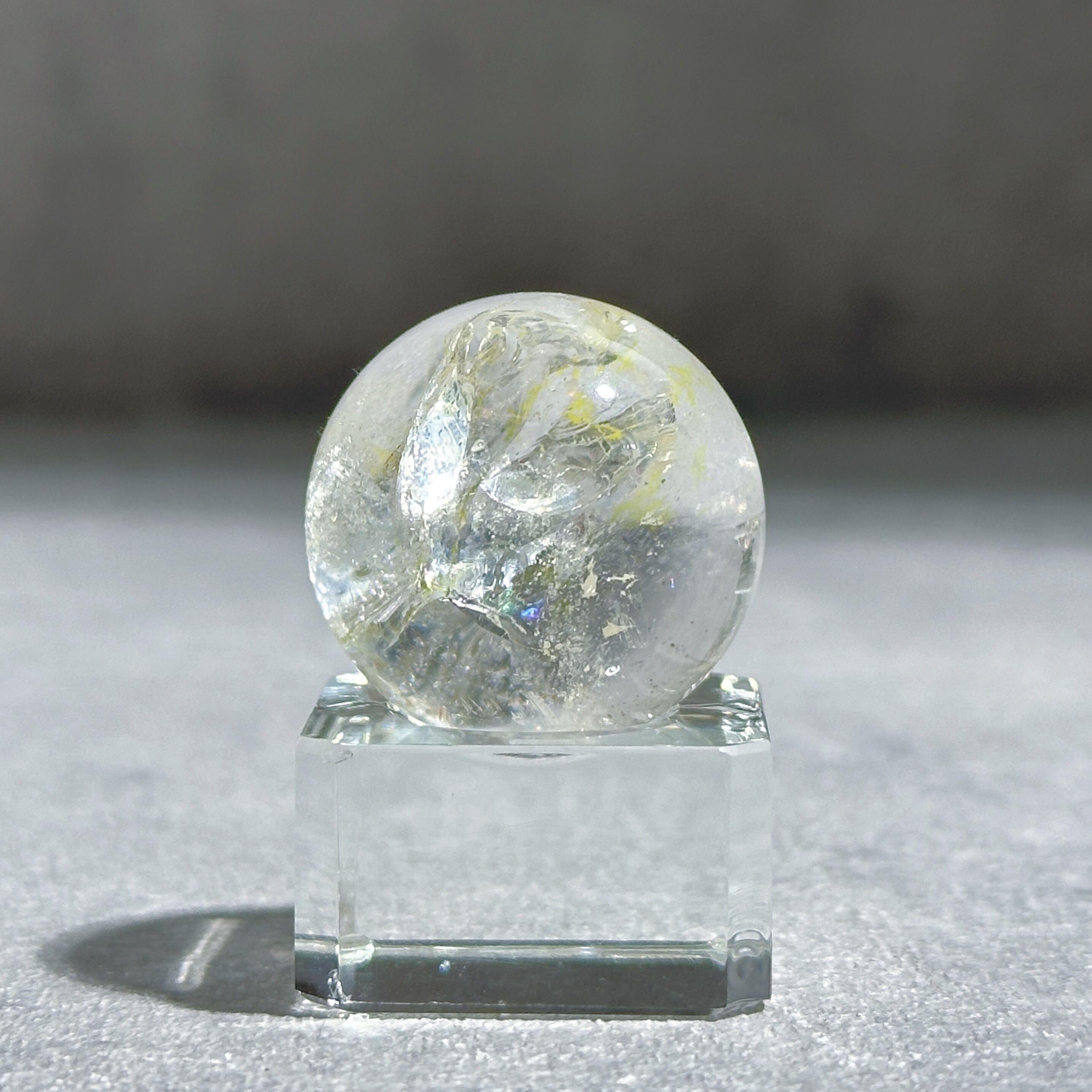 透明感・虹◎クリア(クラック)クォーツ スフィア11 ◇ clear quartz