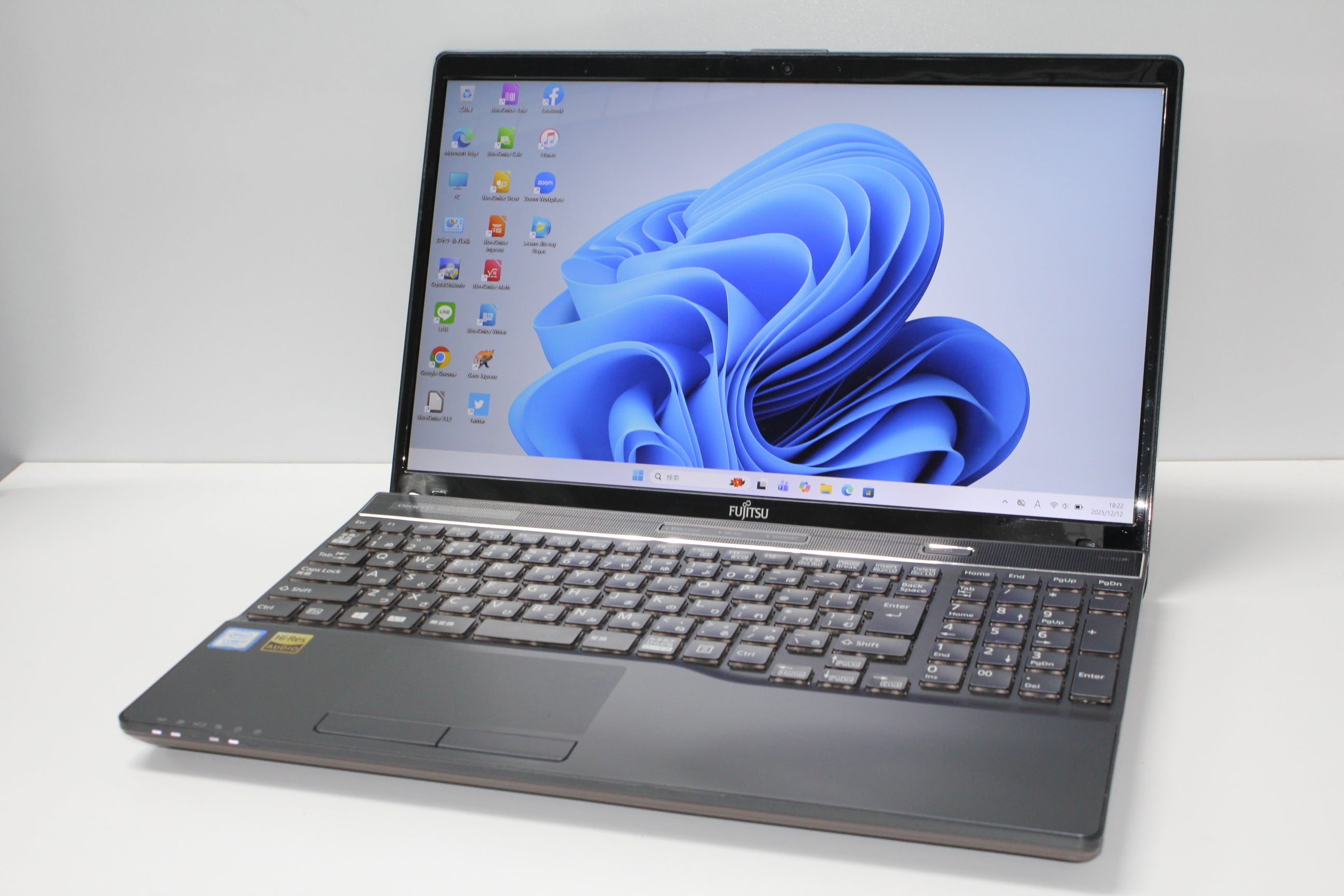 中古良品ノートパソコン Windows11+office 富士通 AH77/H core i7
