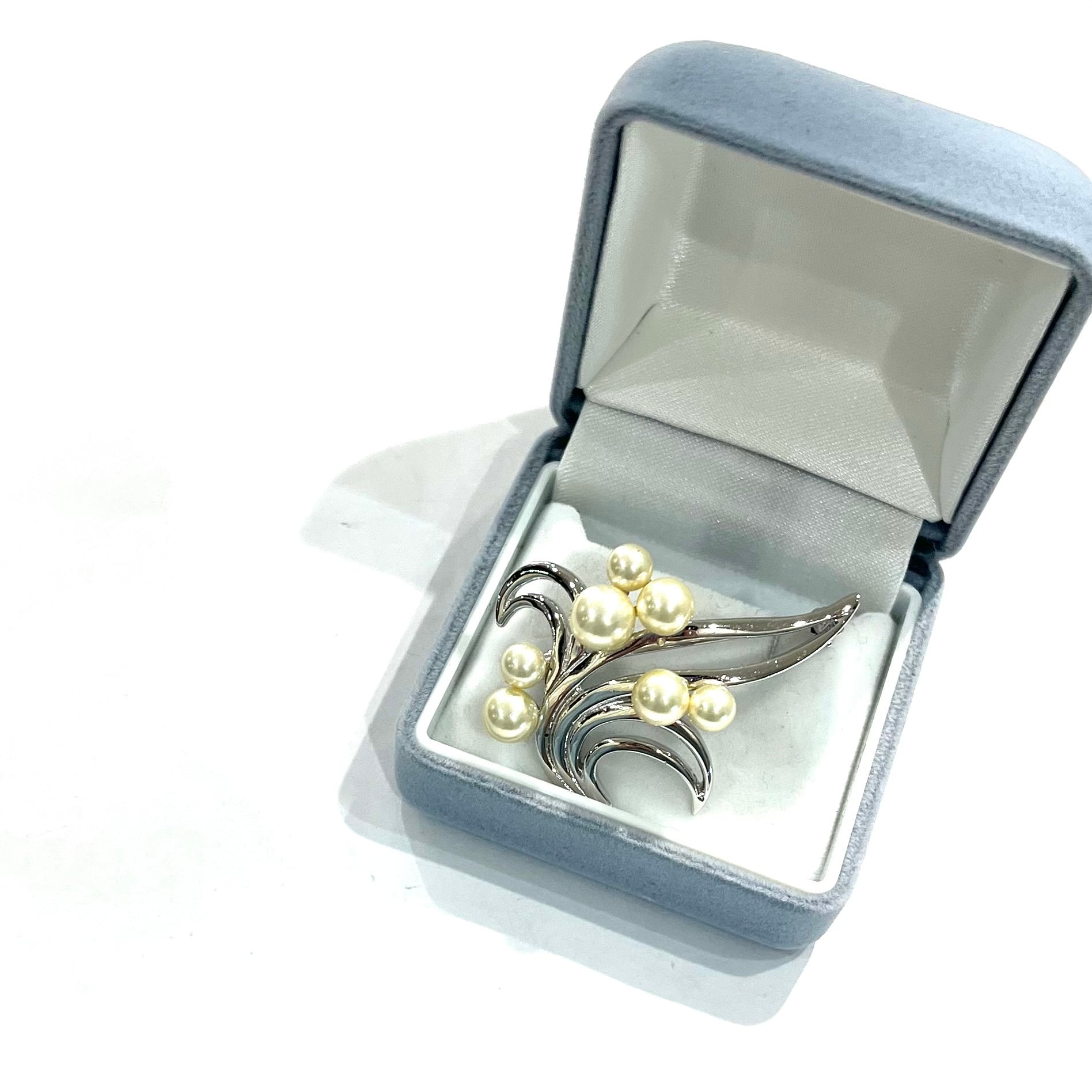 AVON VINTAGE BROACH】アメリカブランド パールデザイン ブローチ 5cm