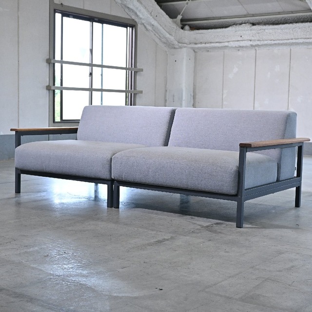 BoConcept 100万「Rome/ローム」アウトドアソファ ユーカリ無垢材 ヘンリック・ペダーセン 庭 ガーデン 屋外 二人掛け ボーコンセプト 北欧【中古家具/中古インテリア/USED家具ユーズド家具/リサイクル】